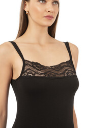 Özkan 23422 Kadın Modal Pamuklu Esnek Rahat Önü Dantel Detaylı İnce Askılı Örme Atlet - Thumbnail