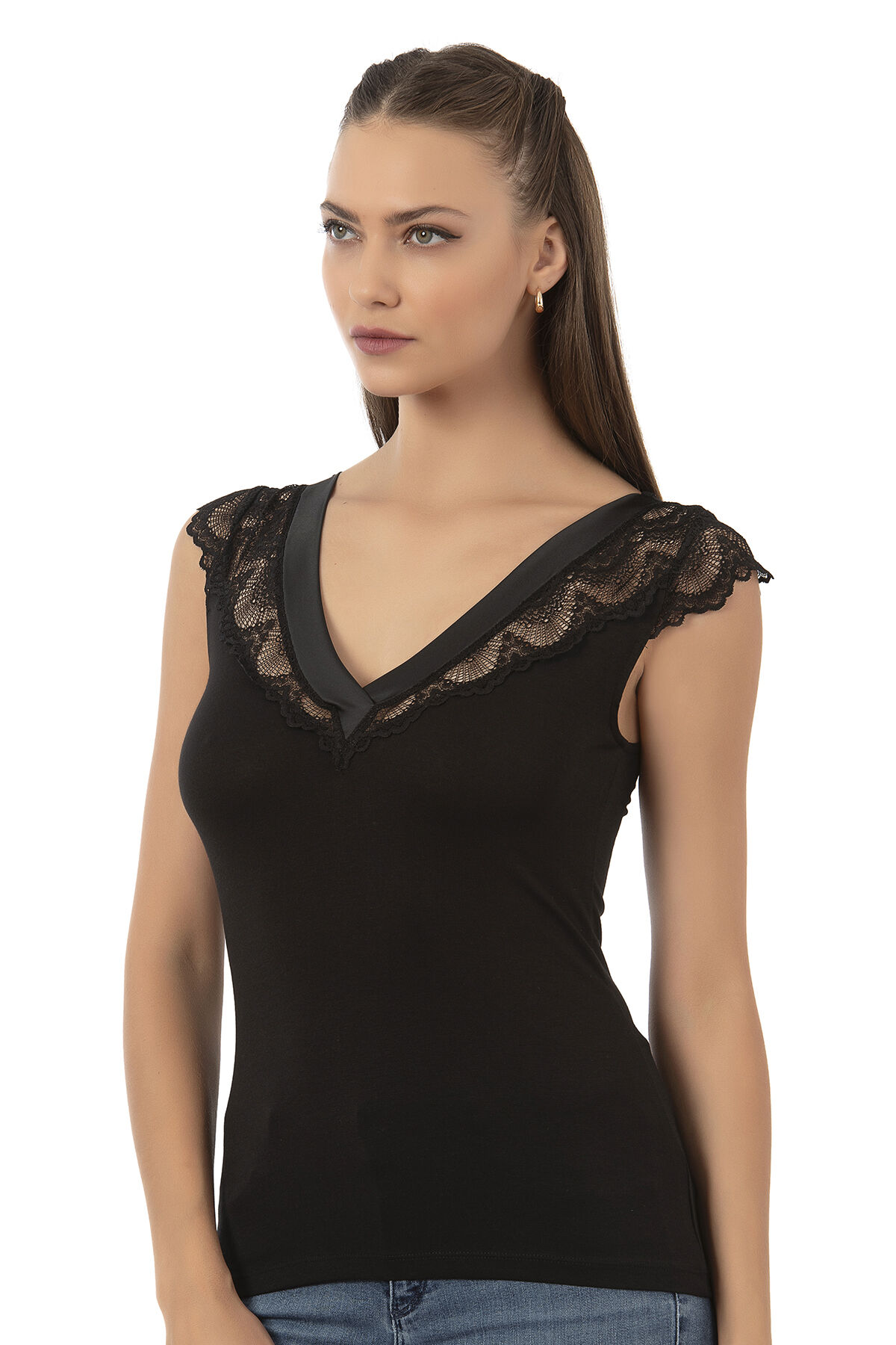 Özkan 25430 Kadın Pamuklu Modal Saten Esnek Rahat Yaka Dantelli Atlet