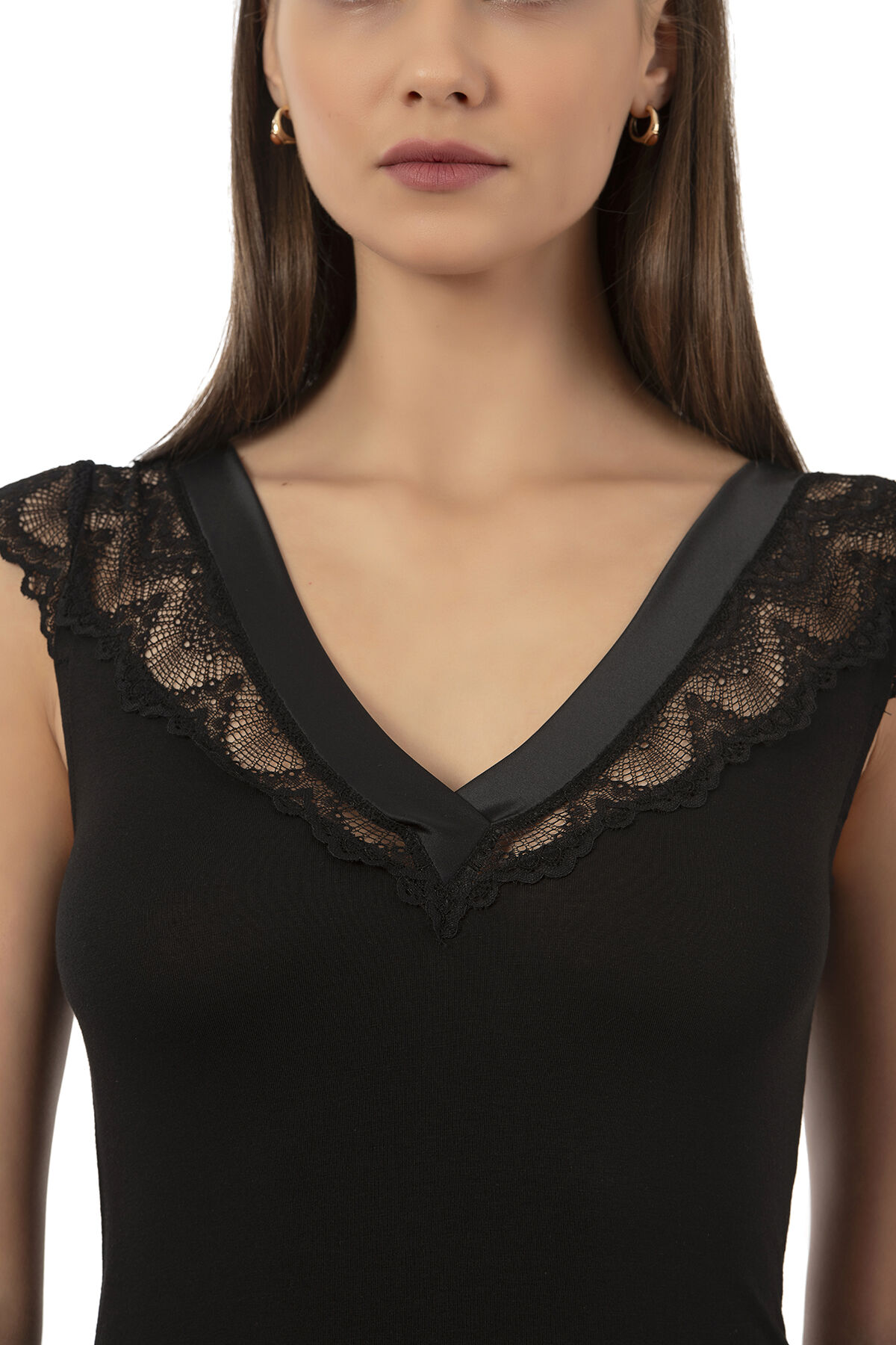 Özkan 25430 Kadın Pamuklu Modal Saten Esnek Rahat Yaka Dantelli Atlet