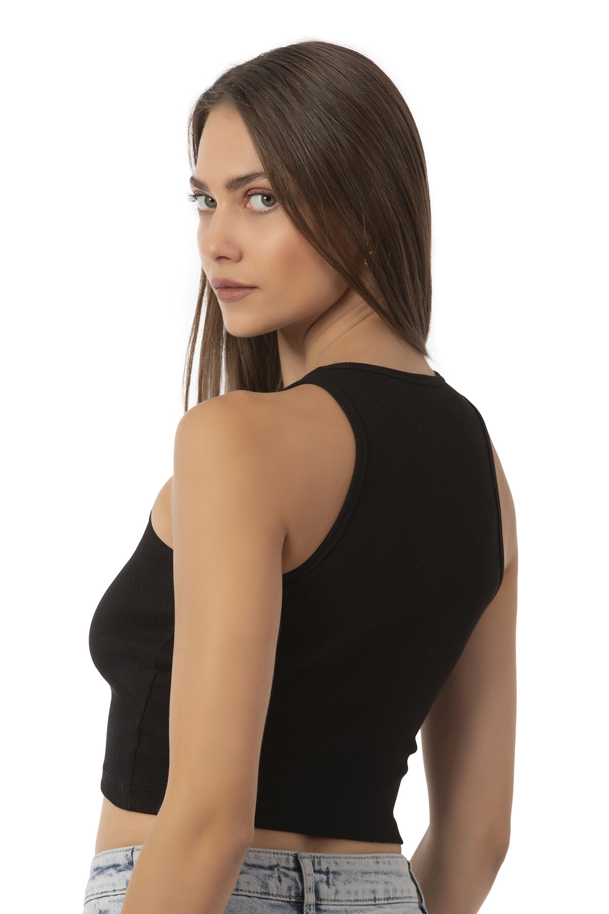 Özkan Underwear Özkan 26814 Kadın Pamuklu Fitilli Vücuda Oturan Halter Yaka İnce Biyeli Esnek Rahat Örme Crop Atlet