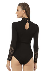 Özkan 26860 Kadın Viskon Esnek Yumuşak Yakası ve Kolları Dantel Detaylı Dik Yaka Uzun Kollu Kancalı Çıtçıtlı Örme Body - Thumbnail