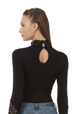 Özkan Underwear - Özkan 26860 Kadın Viskon Esnek Yumuşak Yakası ve Kolları Dantel Detaylı Dik Yaka Uzun Kollu Kancalı Çıtçıtlı Örme Body (1)