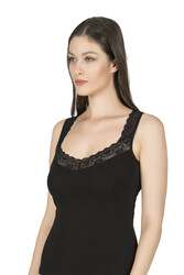 Özkan 0181 Kadın Pamuklu Likralı Süprem Kumaş Yakası Dantelli Esnek Rahat Kalın Askılı Atlet - Thumbnail