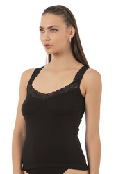 Özkan 0181 Kadın %95 Pamuklu Likralı Süprem Kumaş Yakası Dantelli Esnek Rahat Kalın Askılı Atlet - Thumbnail