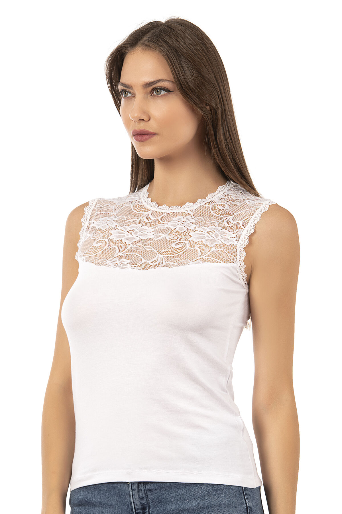 Özkan 7365 Kadın Premium Yumuşak Rahat Kumaş Viskon Dantel Detaylı Sıfır Kol Örme Bluz