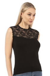 Özkan 7365 Kadın Premium Yumuşak Rahat Kumaş Viskon Dantel Detaylı Sıfır Kol Örme Bluz - Thumbnail